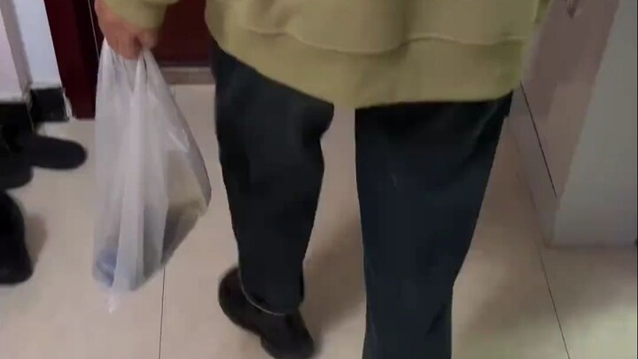 Đã tìm khắp nơi vẫn vô vọng, cuối cùng lại dễ dàng có được.