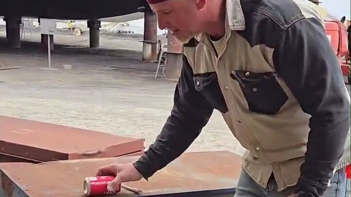 This uncle was puzzled by a problem, so he had to ask netizens for help.