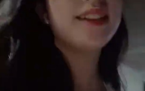 عندما التقيتُ بك، لم يعُد الماس أصلب شيء في العالم.