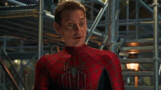 Betapa bahagianya ketiga Peter Parker itu? Punggung si pengganggu adalah YYDS (selamanya terluka)