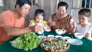 Cá Hấp Nấm Linh Chi Đang Đói Gặp Món Này Thì Sạch Nồi Cơm| TKQ & Family T497