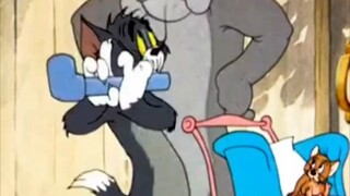 Tom dan Jerry bersiul