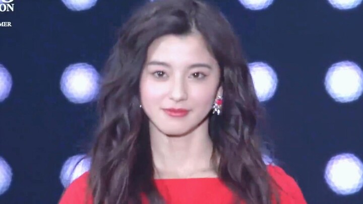 Tokyo Girls Collection Summer Fashion Show: Cute and Sexy Beauties Strut the Runway — Featuring Our 