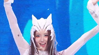 XG最新回归曲PUPPET SHOW首打歌舞台