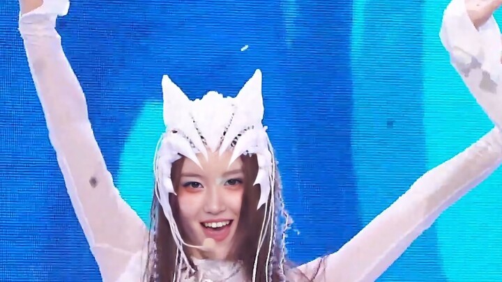 XG's latest comeback track PUPPET SHOW - First performance stage