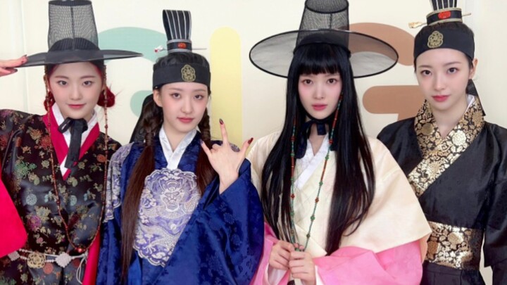 The practice room for the new part of the fitness girl group H1-KEY's "Roses Blooming Between Buildi