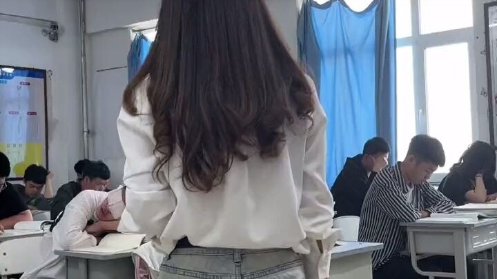 Little divine beast, you sure know how to live it up!