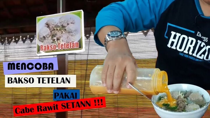 Jajan Bakso Tetelan di Saat Hujan