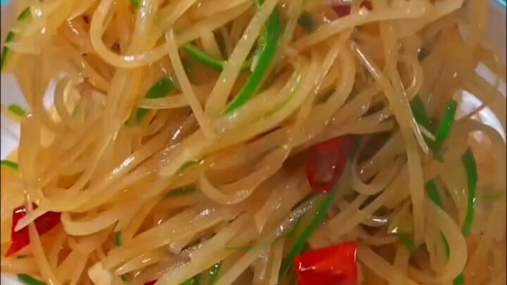 Benturan antara dua orang yang sama-sama hebat, satu lebih tangguh dari yang lain "Sangat harum" ken