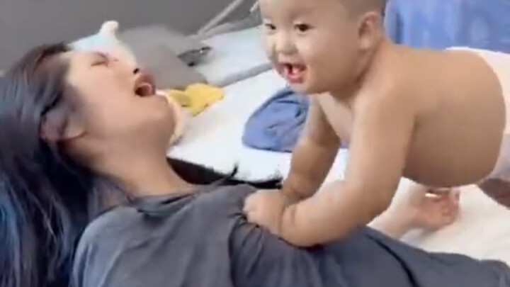 This guy must’ve forgotten to delete his past-life memories! So envy-inducing!