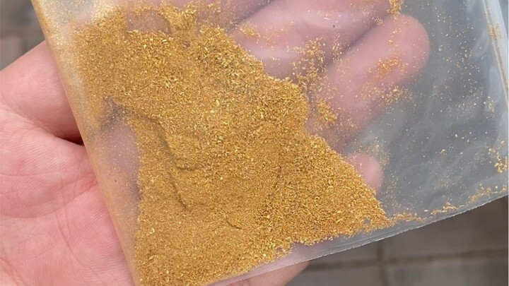 Have you ever seen gold that looks like sand?