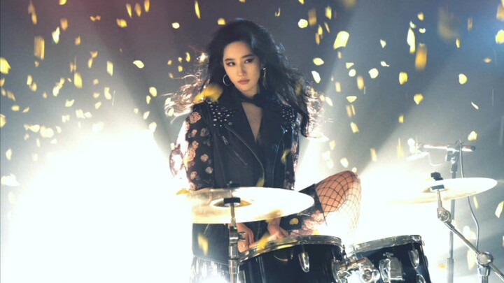 แม่เจ้า!!! หลิวอี้เฟย แกจะบ้าไปแล้วเหรอออ!