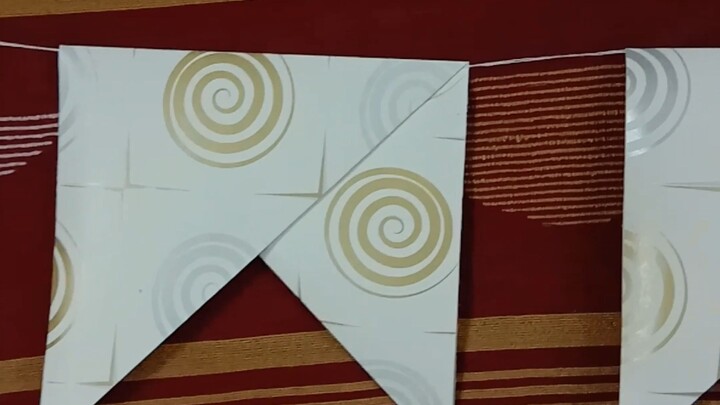 DIY Bunting Flags from Gift Paper