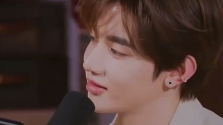 พิธีกรถาม: ชางฮ่าวทำให้ยอดการเขย่าโทรศัพท์ในชาเลนจ์พุ่งถึง 10 ล้าน อะไรคือเคล็ดลับความสำเร็จ? ชางฮ่า