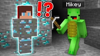 JJ Pranked Mikey as DIAMOND - In Minecraft Funny Challenge (Maizen Mizen Mazien JJ and Mikey)