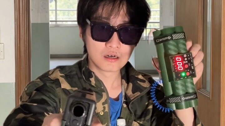 Tuan Smith sedang mengalami ledakan.