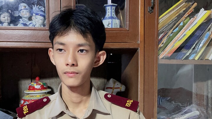 Thai Chinese teenager Wei Junjie is an excellent dancer of Chinese folk dance
