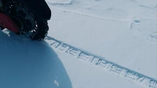 เบียร์ฮาร์บินทำป้ายโฆษณาบนลานหิมะขนาด 50,000 ตารางกิโลเมตร