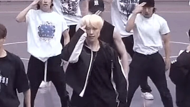 【李灿练习室】獭国震感强烈！进来一起被震飞！