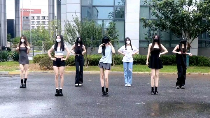 雨后的空气给人一种雨后的感觉