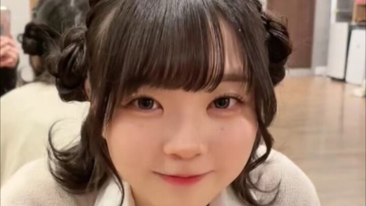 The moment that Japanese girl knelt down...