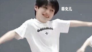 [Zhu Zhixin] Aku punya semua yang kamu inginkan, sedikit dari segalanya, hehe~
