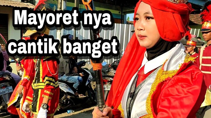 NONTON KARNAVAL & ZIARAH