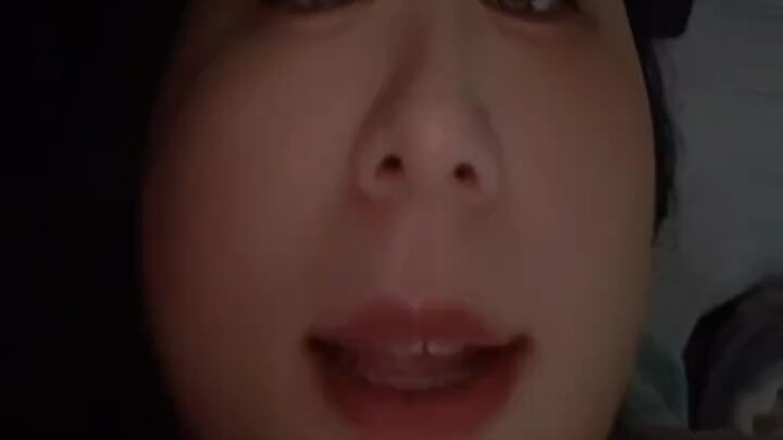 Watching the livestream, I thought Zhao Lusi hadn’t even graduated high school—turns out a quick sea