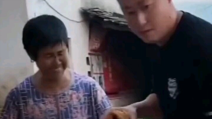 คุณป้า: ยังดีนะที่ฉันแพ็คของไว้ก่อนหน้านี้