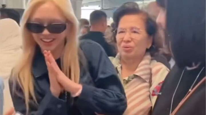 【BABYMONSTER】chiquita kembali ke bandara Korea Selatan dan Thailand untuk mengucapkan selamat tingga
