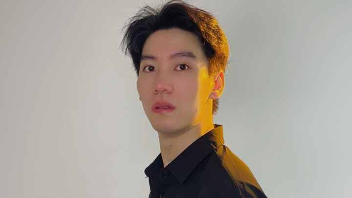 Em đã trưởng thành rồi, cũng không đứng về phía anh nữa.