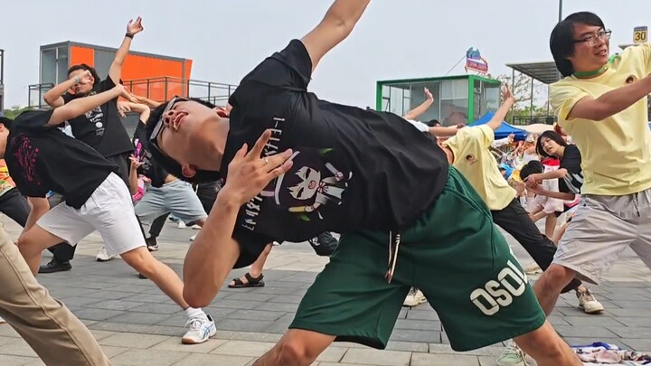 [Guangzhou 5.2llo] A Hundred-Person Camouflage Game! Live Dance Recording — Love♡Scream!