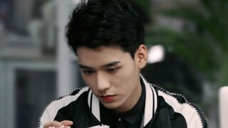 "Lịch sử đen tối nào? Đó là khởi đầu của nhịp tim tôi"