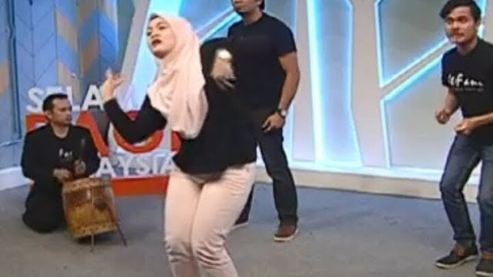 Gadis Jeng Jeng Jeng (Shooting Star Meme)
