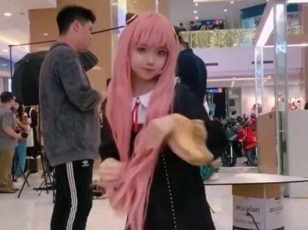 Aniya muda dan menjanjikan