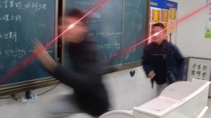 《 神 奇 高 中 牲 戏 团 ！！！》
