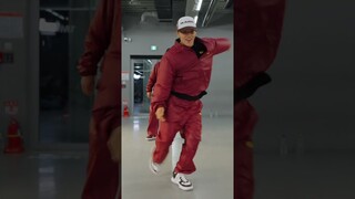 What the hell is happenin'😲❤️‍🔥 #bale #kyo #choreography