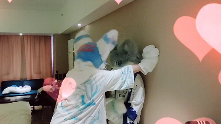 يا~ ما هذا الذي تفعله؟ هكذا، هكذا ليس جيداً أليس كذلك؟