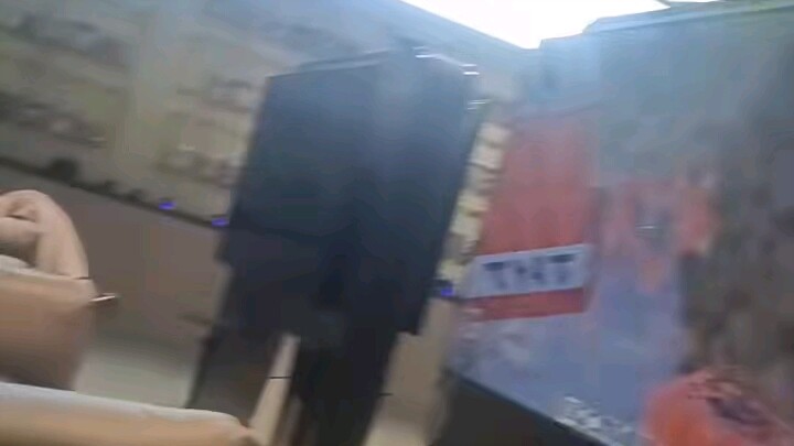 Went to the arcade and ran into a pro gamer—spending 30 bucks to play Minecraft for an hour!