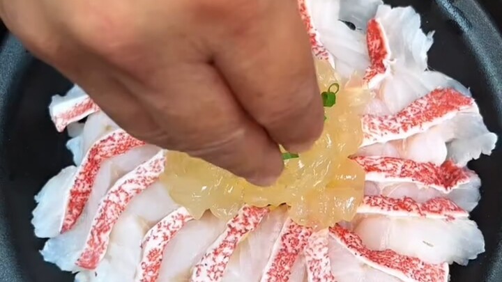 Mì ăn liền sang trọng đến thế này