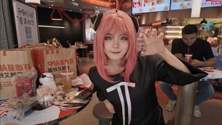 ซื้อคอสเพลย์ร่วมกัน + ดูแลเครือข่าย + นัดพบตัวจริง หนึ่งวันทำงานของคอสเพลย์เยอร์เต็มเวลาที่เต็มไปด้ว