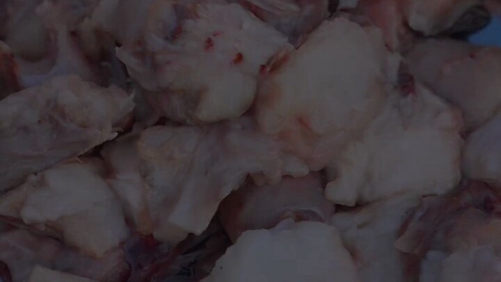 เสี่ยวฉินพาปลาคางคกมาเยี่ยมบ้านฉัน วันนี้พี่เขยจัดการเลี้ยงดูได้ดีสุดๆ!