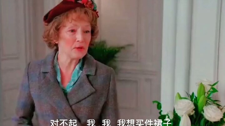 清洁女工想定制高级礼服，被店员拦在门口，门都进不去