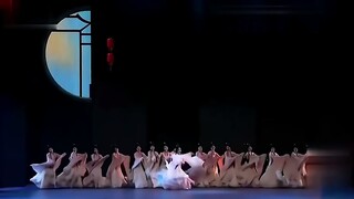 The so-called "a smile that brings out all the charm" is probably like this #play #dance #classical 