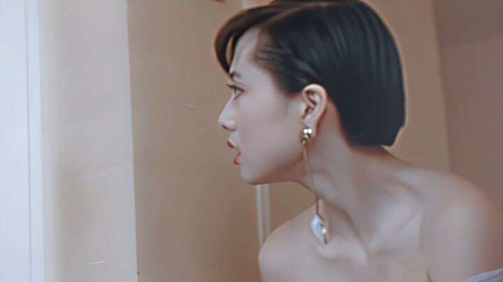 “Kamu sudah telanjang!”