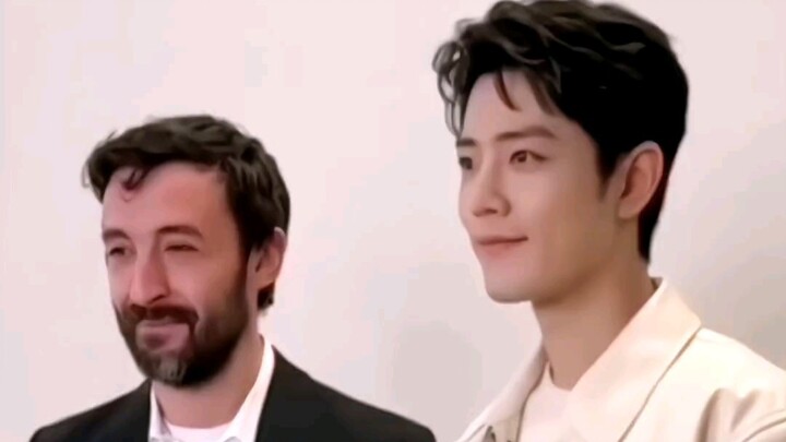 Turns out Xiao Zhan’s English is so charming—no wonder he can mingle so effortlessly in Milan; after
