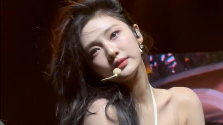 คลิปไลฟ์เต็มล่าสุดของนิงอี้จั๋วจากเพลง “Dreams come true” สวยจนทุกคนตะลึง! คอนเสิร์ต aespa ที่ลอนดอน