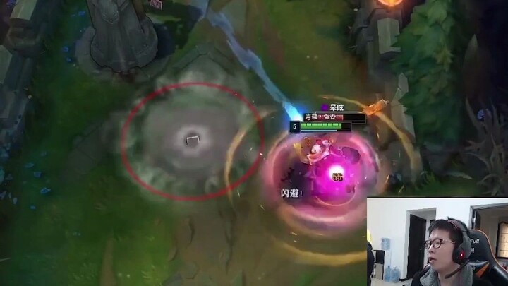 C皇峡谷遇演员还被嘲讽，提前投降结果对面更快一步