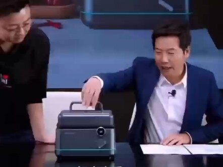 เล่ยจวิน: ไว้ค่อยคุยกันก่อน ไปกินข้าวกันก่อนดีกว่า