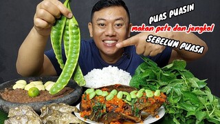 MUKBANG  LELE JUMBO SAMBEL KEMANGI + LALAPAN JENGKOL MENTAH PETAI MENTAH + IKAN ASIN SAMBEL TERASI